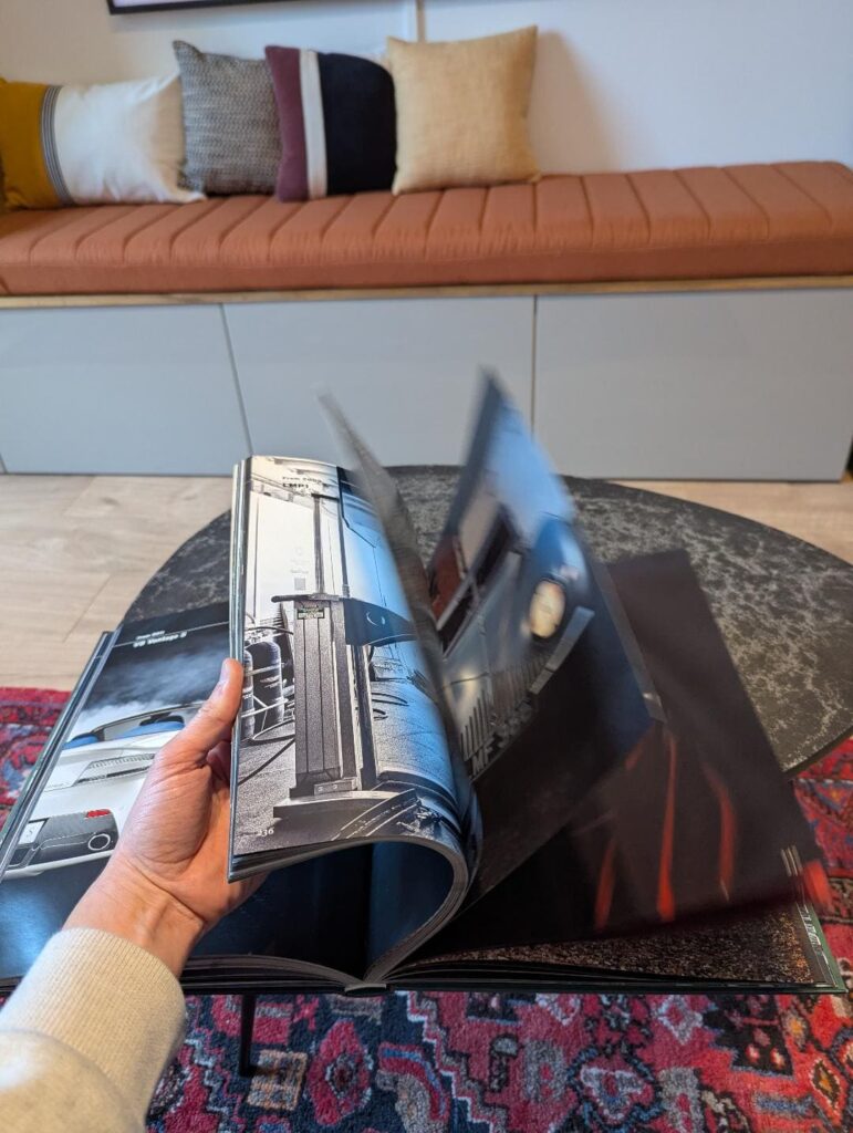 Livre The Aston Martin Book