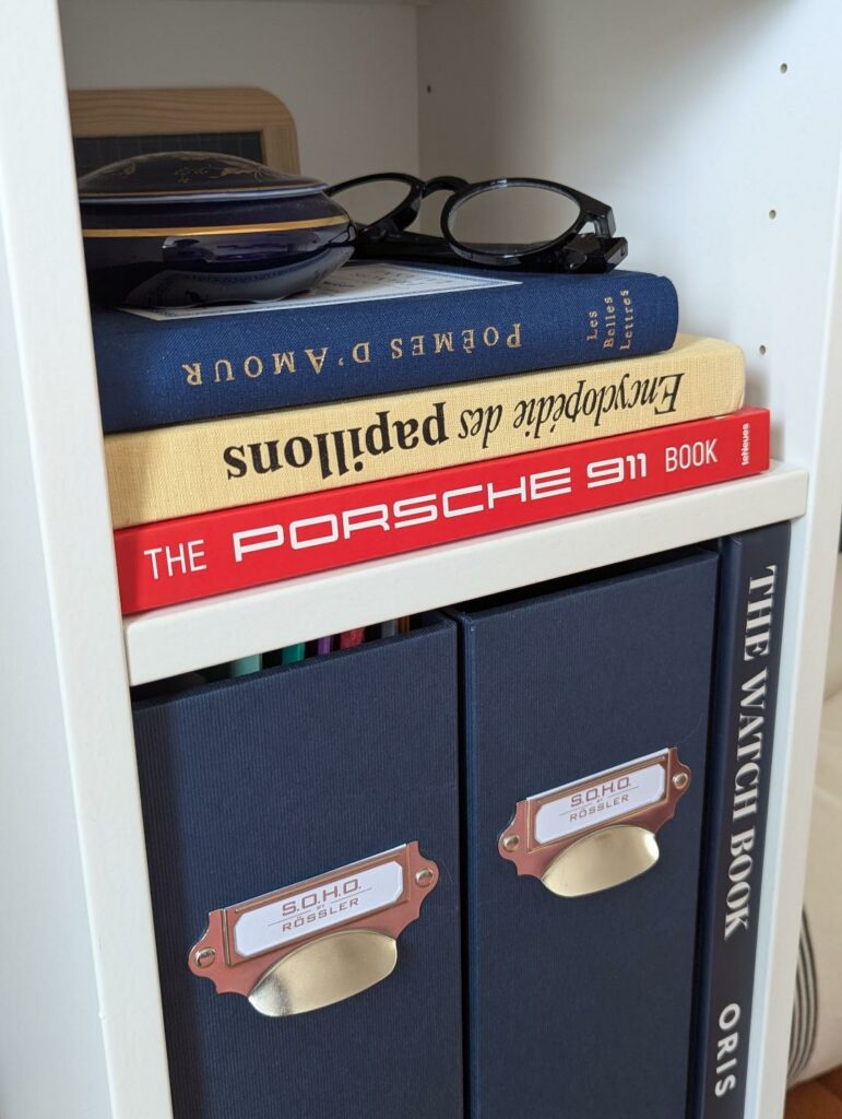 THE PORSCHE 911 BOOK new revised edition photographs by René STAUD