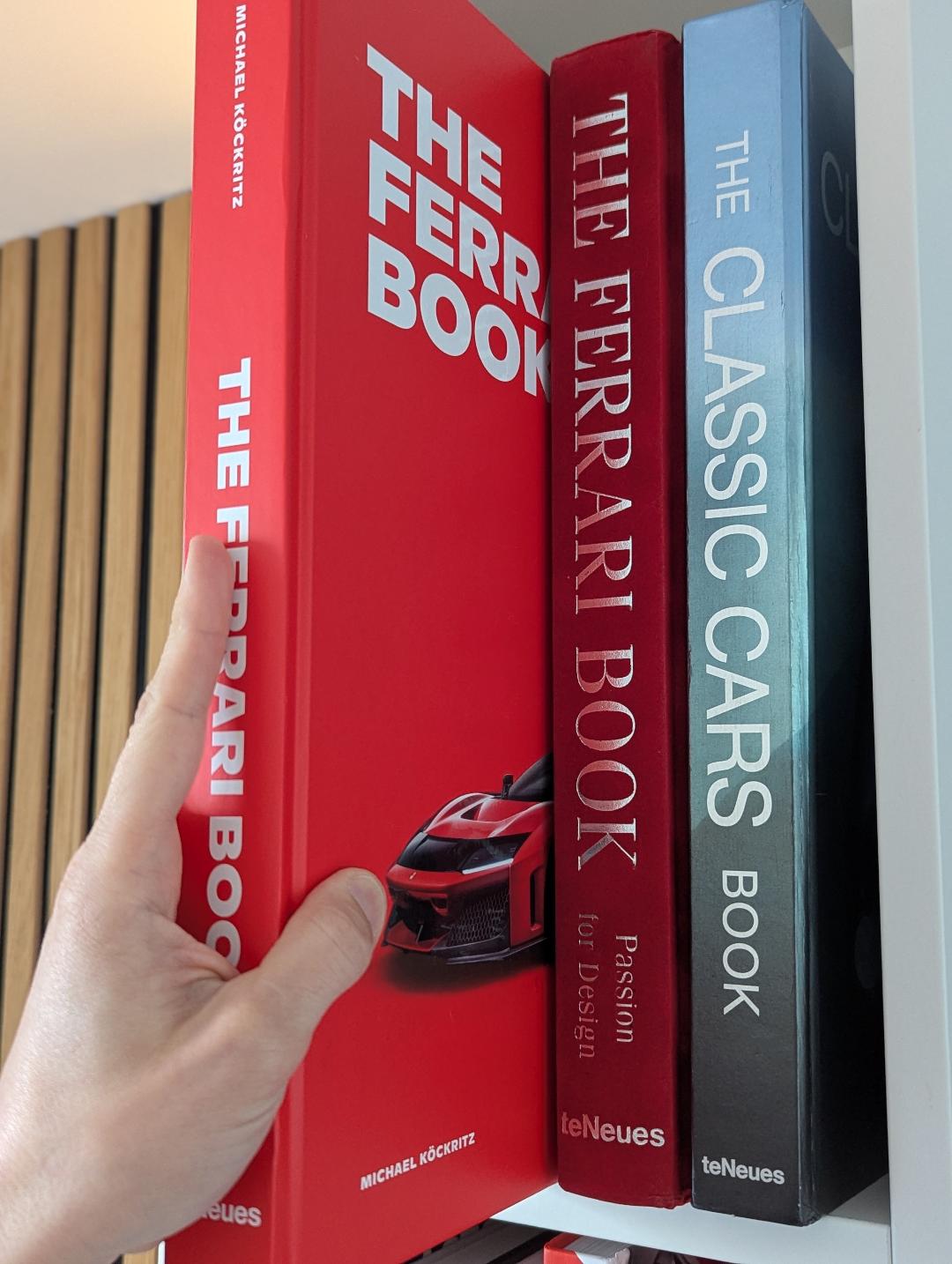 Avis complet The Ferrari Book (teNeues)